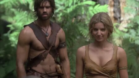 Annabelle Wallis - ''Kayıp Gelecek''