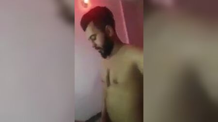 Erkek öğrenci, kız öğrenci seks videosu