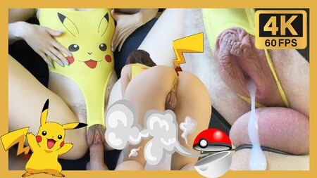 18 yaşındaki üvey kız kardeşim Pikachu kostümüyle seks koltuğunda üzerimde zıplıyor ve bolca sperm alıyor. Pokemon cosplay
