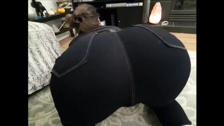 Jackie ve Janna Otobüste Çılgınlık Yapıyor