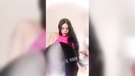 Ts Vixen Rain oral seks yaptırıyor