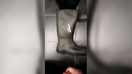 Dunlop Purofort Lastik Çizmeler Üzerine Boşalma