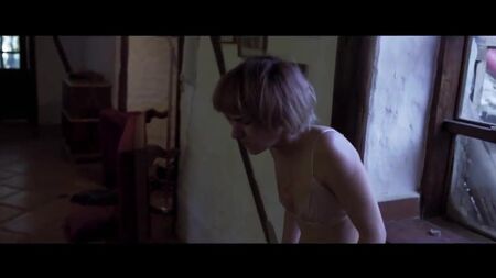 Dominga Bofill - Trauma (2017) Altyazılı 1 HD
