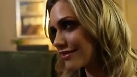 Mia Malkova – Bu Gecenin Kız Arkadaşı