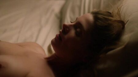 Ashley Greene Çıplak