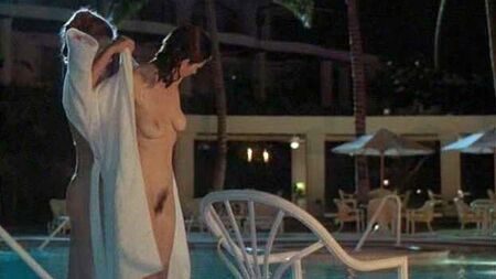Stephanie Niznik ve Dana Delany'nin Çıplak Sahnesi - ScandalPlanetCom
