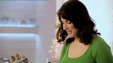 Nigella Lawson - Yeşil Üstlü Göğüsler