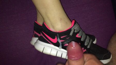 Nike Free Run 2.0 Ayakkabı İçine Boşalma