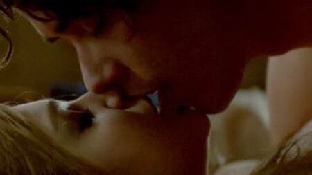Chloe Grace Moretz'in Seks Sahnesi - If I Stay - ScandalPlanet.Com