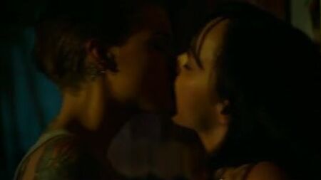 Christina Ricci ve Ruby Rose - Mahalle Turu