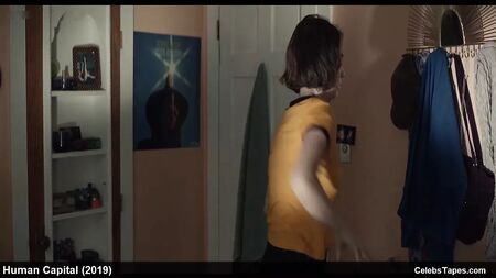 Marisa Tomei ve Maya Hawke'ın çıplak ve romantik film sahneleri