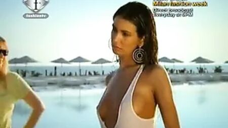 Fashion TV: Gece Yarısı Sıcak Jessica Micari Çıplak Fotoğraf Çekimi