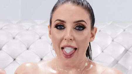 Angela White, Scott Nail’in boşalmasını yutuyor