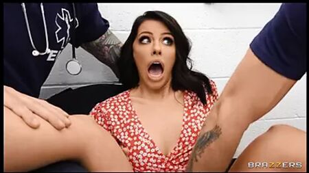 Adriana Chechik - Acil Durum Squirt. TAM VİDEO MyPornMate'de