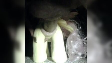 MLP Fluttershy'nin kıçı dolduruluyor (My Little Pony ile)