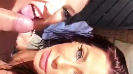 Angela White ve Madison Ivy kamera arkasında sakso çekiyor