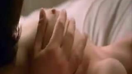 Angelina Jolie, "Pecado Original"da seks yapıyor
