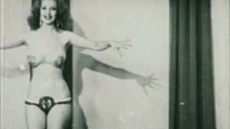 D KUPASINDAKİ FIRTINA - 50'lerin vintage burlesk striptiz