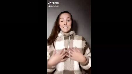 Müstehcen TikTok Derlemesi Müziği