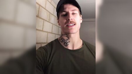 Alec Nysten küfürlü konuşuyor