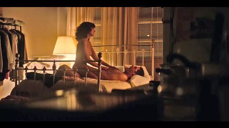 GLOW Dizisindeki Alison Brie'nin Çıplak Seks Sahnesi – ScandalPlanet.Com