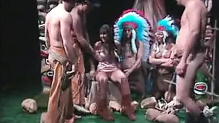 Jasmin St Claire - Pocahontas Grup Seks (diğer adıyla Pokeheranus)