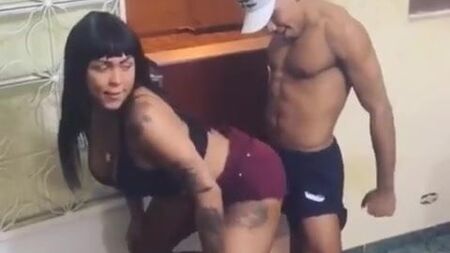 Brezilya tarzı kucak dansı