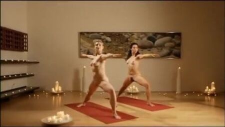 Yoga Undressed - Orta Seviye