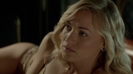 Yvonne Strahovski’nin Manhattan Night (2016) Filmindeki Çıplak Sahneleri