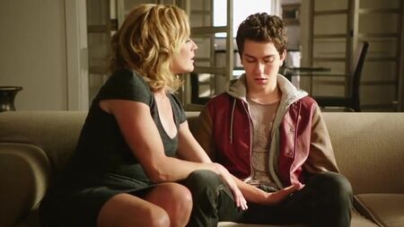 Elisabeth Shue - Kötü Davranışlar