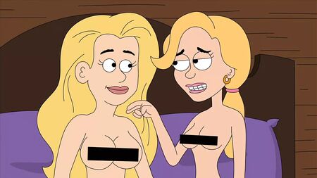 Brickleberry - Ethel Anderson ve Amber Öpüşüyor