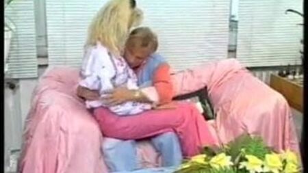 80'ler Alman rüzgarlık eşofmanlı porno