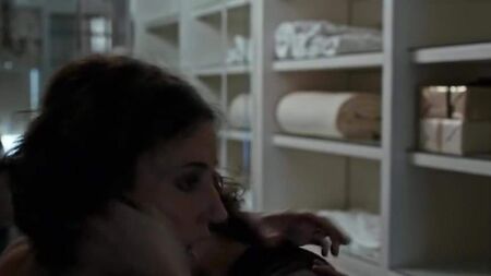 Orla Brady ve Rory Fleck Byrne sevişiyor