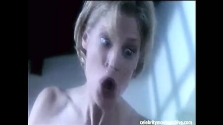 Amy'nin Orgazmı 2001 - Julie Bowen