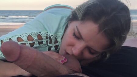 Nags Head, Kuzey Carolina'da sik yalayan iyi bir fahişe