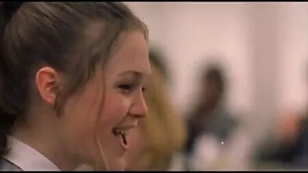 Julia Stiles O yüz