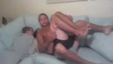 eşcinsel mi değil mi