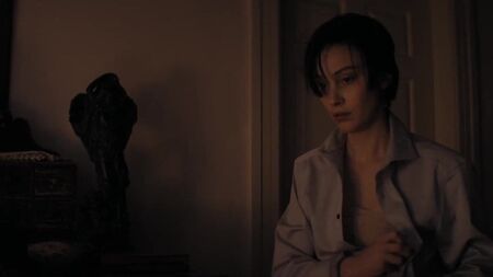 Sarah Gadon - Octavio Öldü! (2018)