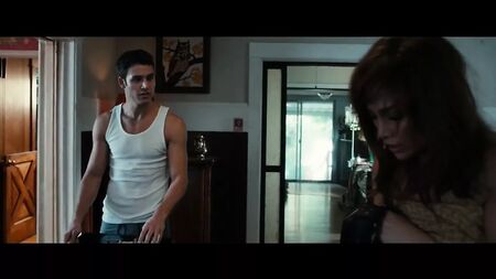Jennifer Lopez’in The Boy Next Door Filmindeki Tüm Seks Sahneleri