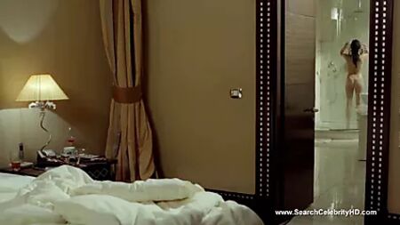 Natalia Avelon çıplak - Strike Back 2. Sezon