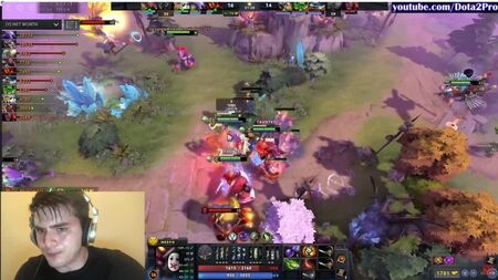 Wraith King oynanışına karşı Meepo oynanışının canlı görüntüleri