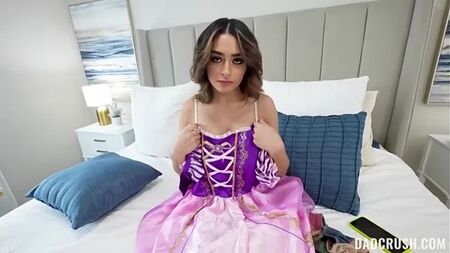 [DadCrush] Vanessa Moon - Giyinme Oyunu