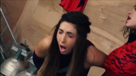 Shadowgirl Cuntbusted Derlemesi