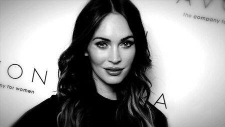 Megan Fox 67 saniyede 16 yıl