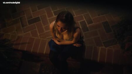 Hunter Schafer Çıplak, Alexa Demie, Sydney Sweeney Seksi - Euphoria (2019) s1e4 HD 1080p Online İzle