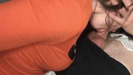 GERÇEK DIŞI BOĞAZ SİKME - Seksi Instagram Slut POV'dan Gülünç Deepthroat