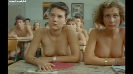 Catherine Aymerie, etc Nude - Point de fuite (1987) Online İzle