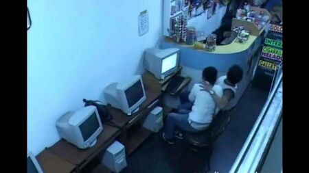 İnternet kafesinde web kamerası