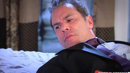 Anika Olbrait başka birinin kocasını baştan çıkardı