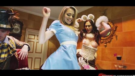 Harikalar Diyarında Alice'de porno parodisi